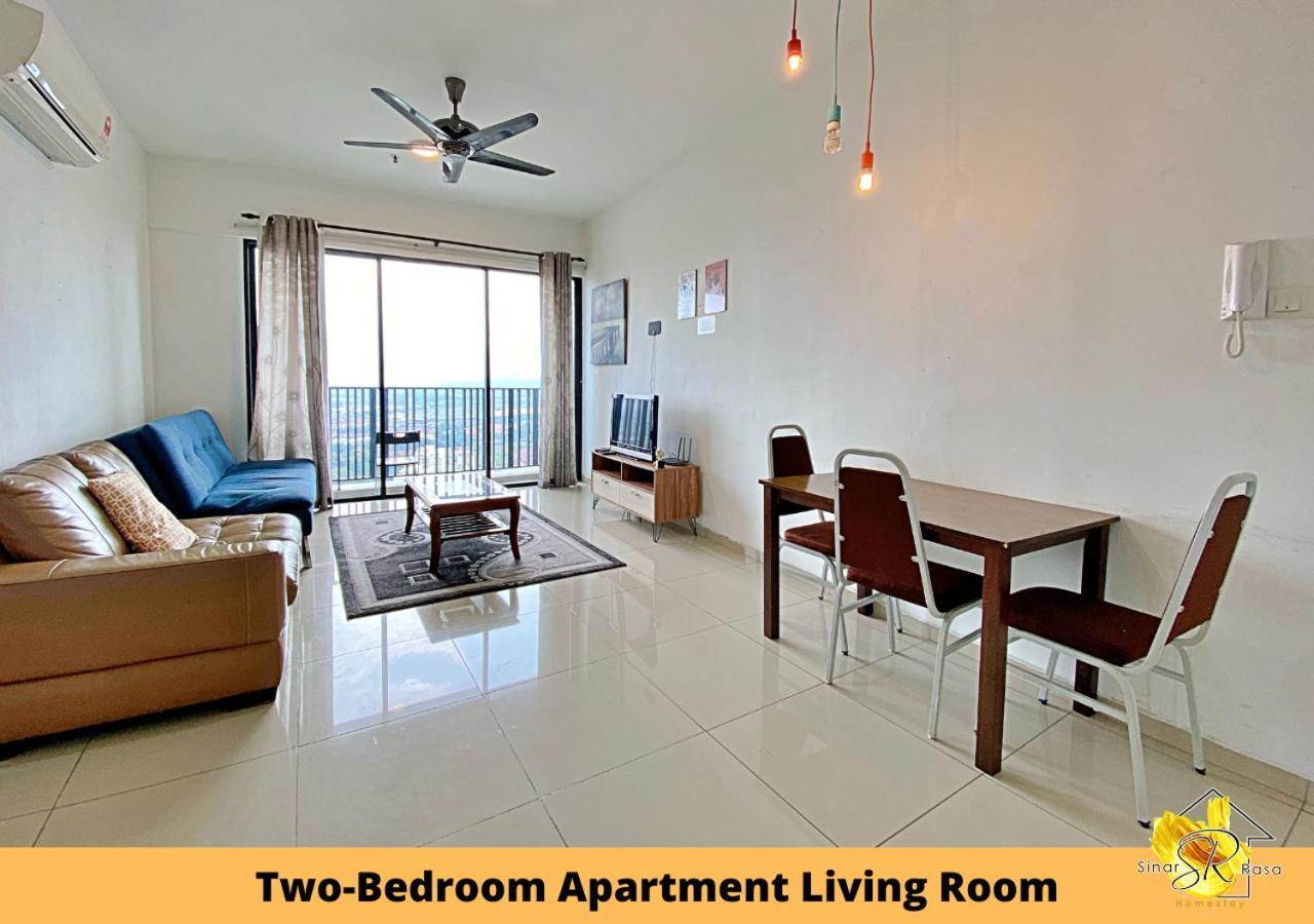 Sinar Rasa Homestay At I-Soho, I-City Shah Alam Room photo Living Room of a two-bedroom apartment
